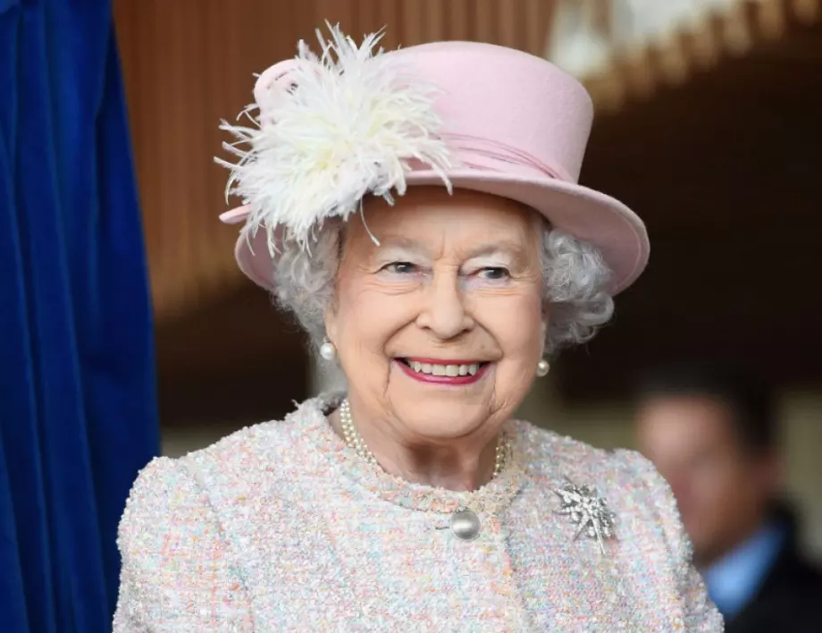 Английската кралица окуражи британците и света в специална реч: Добрите дни ще се върнат (ВИДЕО)
