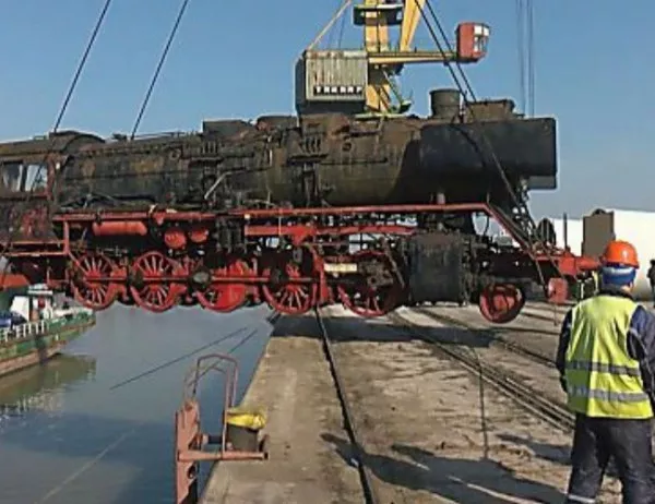 Разтовариха локомотив от Втората световна война в Русе