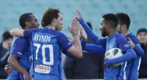 {{ otherArticle[0].article.title }}