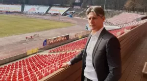 {{ otherArticle[0].article.title }}