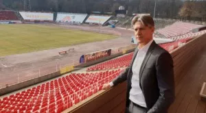 {{ otherArticle[0].article.title }}