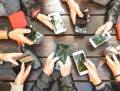 Само 3% от българите нямат мобилен телефон