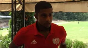 {{ otherArticle[0].article.title }}