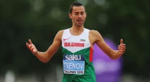 На българина дай му футбол, на медиите - невежество