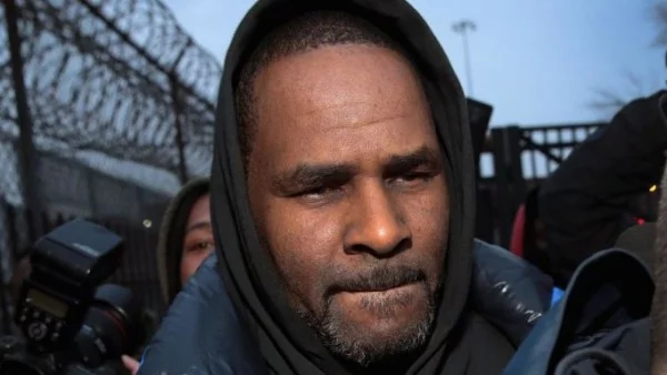 R. Kelly отхвърли обвиненията в изнасилване в съда