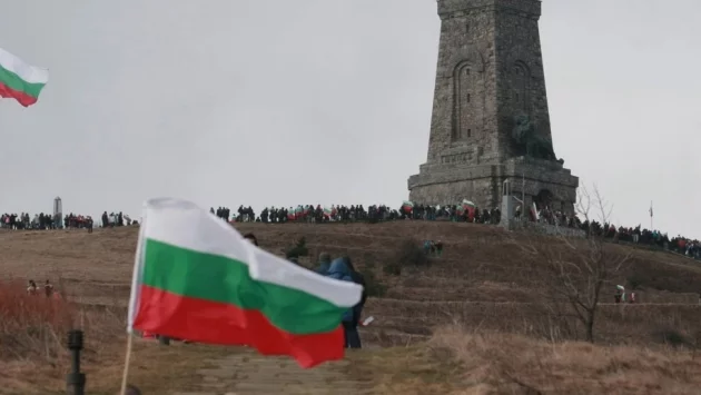 Роден е Александър Андреев