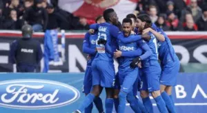 {{ otherArticle[0].article.title }}