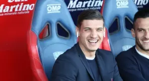 {{ otherArticle[0].article.title }}