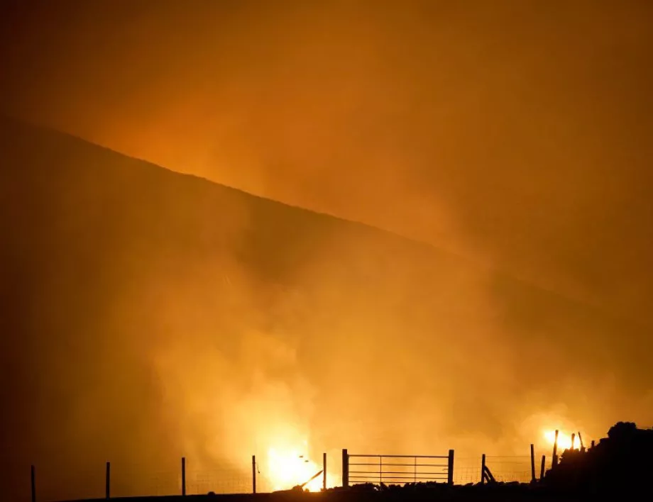 Голям горски пожар избухна на гръцкия остров Кефалония  