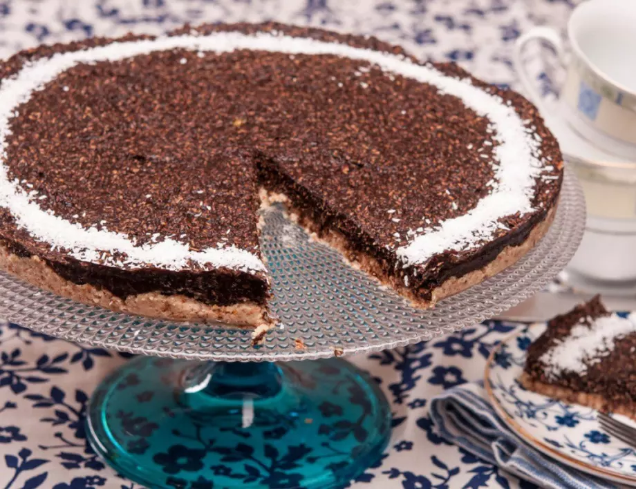 Уникална торта без миксер и фурна – готова само за 20 минути
