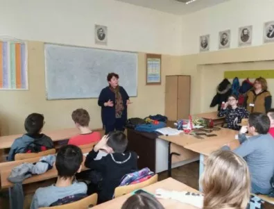 В бургаско училище дискутираха проблемите с агресията, насилието и толерантността
