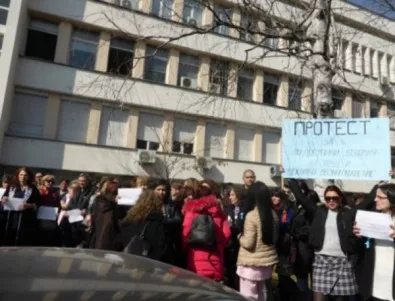 Медицинските сестри във Враца поискаха оставката на директора на МБАЛ „Христо Ботев”