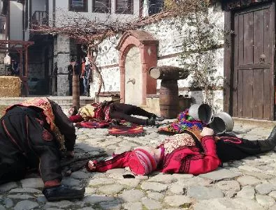 Турци откраднаха мома в Златоград, хайдути ги избиха (СНИМКИ)