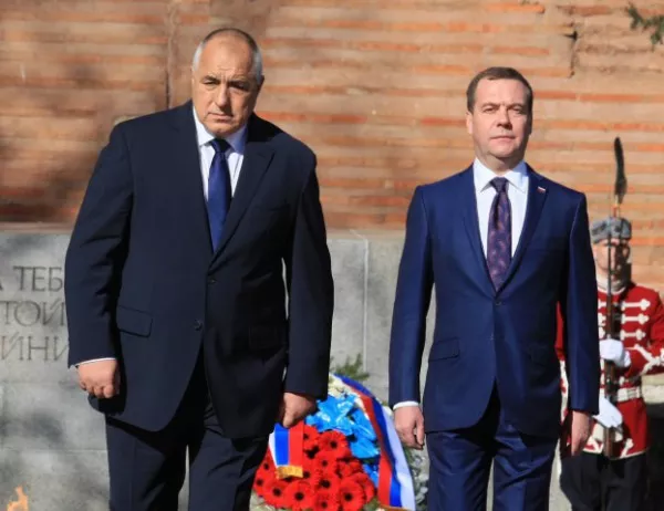 Какво обсъдиха “на четири очи" Медведев и Борисов - трябва да четем между редовете