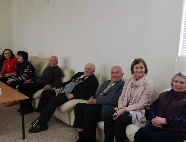 Уют и спокойствие за домуващите стари хора в Добрич