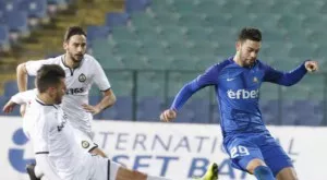 {{ otherArticle[0].article.title }}