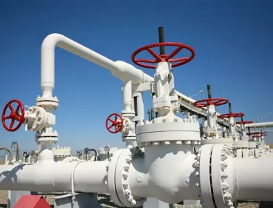 Евтиният азерски газ не идва заради външна намеса, загатна енергийният министър