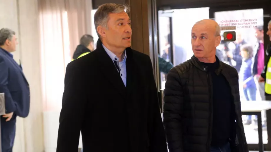 Георги Попов: Наско Сираков ми поиска акциите на Левски, нека Борисов ги даде на феновете