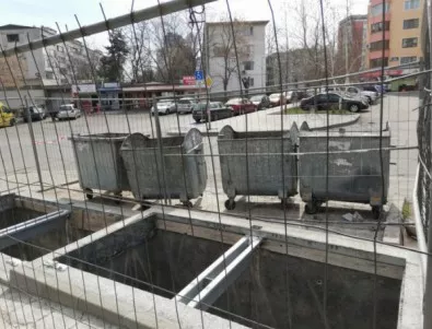 Започна поставянето на подземни контейнери за смет в Бургас (СНИМКИ)
