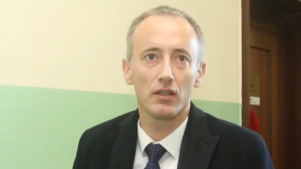 Красимир Вълчев обяви, че инструментът Selfie е спрян у нас