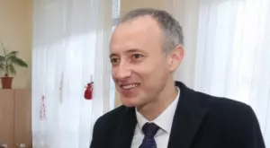 Българските депутати допуснаха 7 попадения и бяха разгромени от румънските си колеги