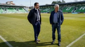 {{ otherArticle[0].article.title }}