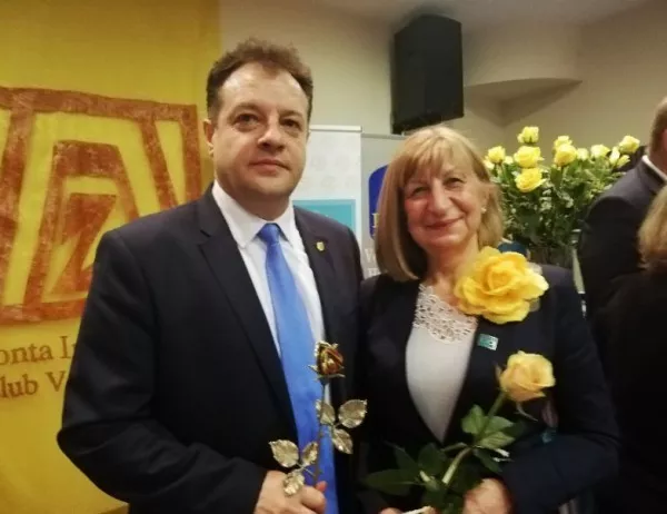Община Велико Търново е носител на приза на ЗОНТА "Кавалер на жълтата роза 2018“ (СНИМКИ)