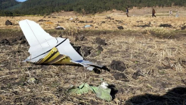 Откриха черната кутия на разбилия се в Етиопия самолет