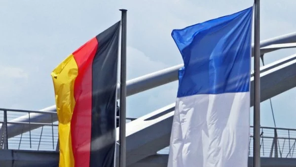 Франция е съгласна да има общ парламент с Германия