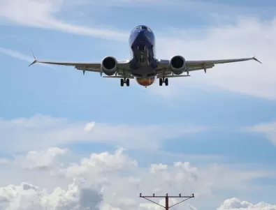United Airlines спира полети с 24 Boeing 777