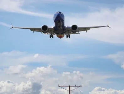 Пак проблем с Boeing 737 MAX, за щастие пътниците се отърваха само с уплаха