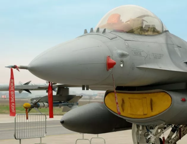 САЩ официално ни предложиха договор за осем изтребителя F-16
