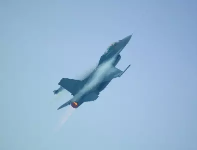 Призив: Вместо да импровизирате - дайте на Украйна изтребители F-16