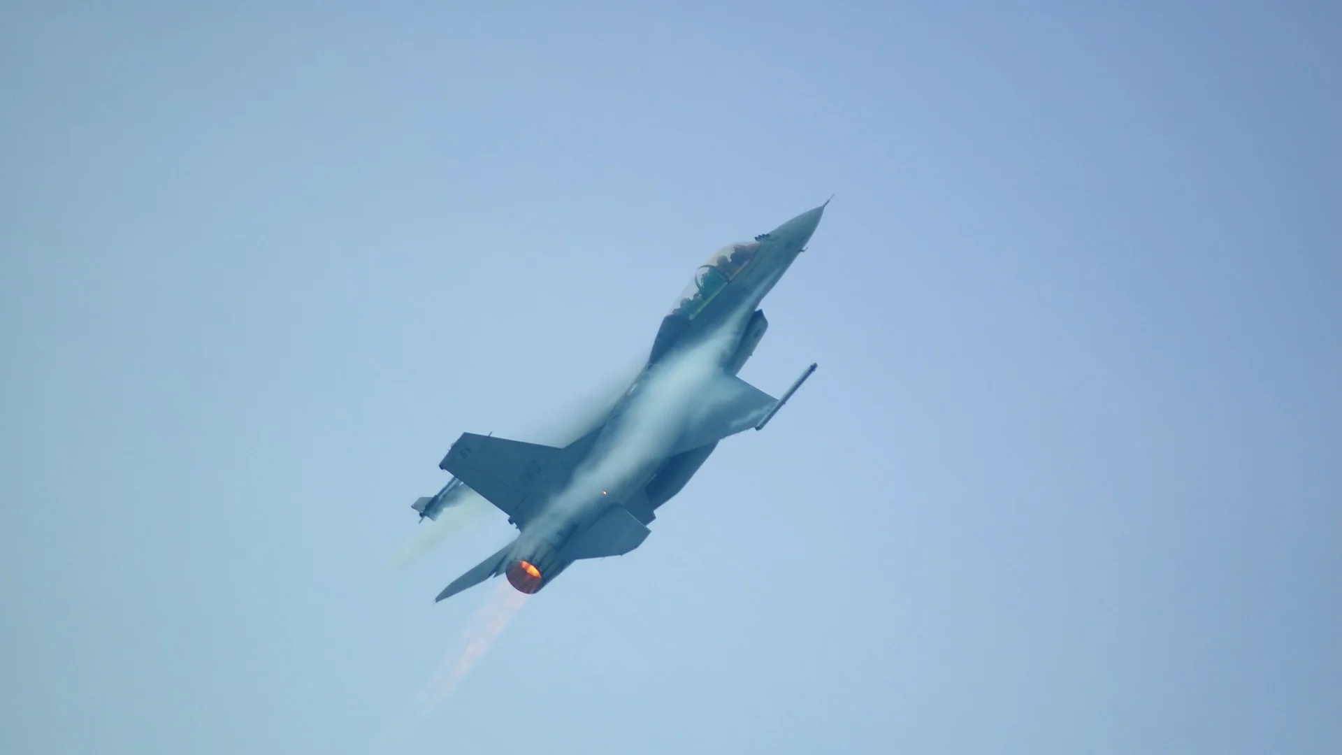 Украинските F-16: Русия подсказа с какво оръжие ще се бори да ги сваля (ВИДЕО)