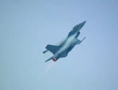 Украинските F-16: Русия подсказа с какво оръжие ще се бори да ги сваля (ВИДЕО)