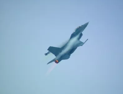 Правителството пое още 200 млн. лева дълг заради покупката на F-16