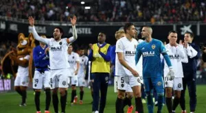 Валенсия оцеля в Лига Европа след драматичен гол секунди преди края (ВИДЕО)