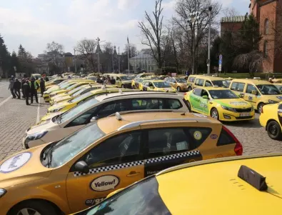 БСП: Държавата поема 500 лв. от патентния данък на таксиметровите водачи