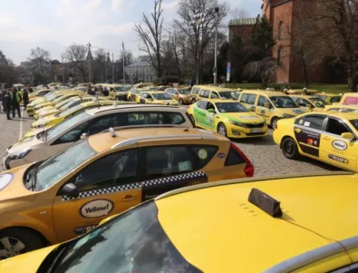 Задава се скок на цените на такситата заради нови касови апарати