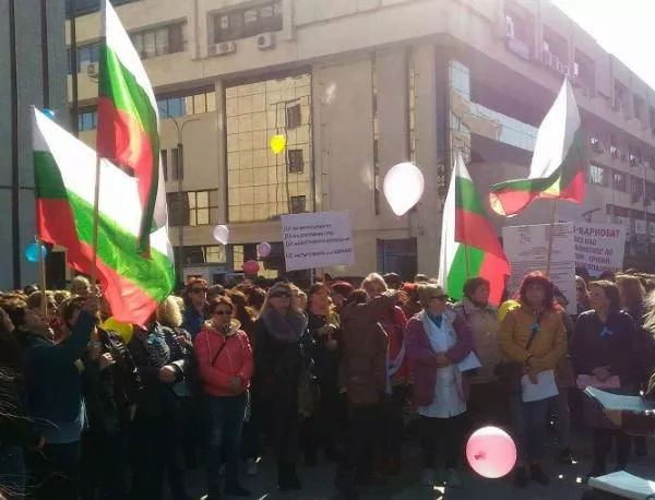 Втори протест на медицинските сестри в Бургас за един месец
