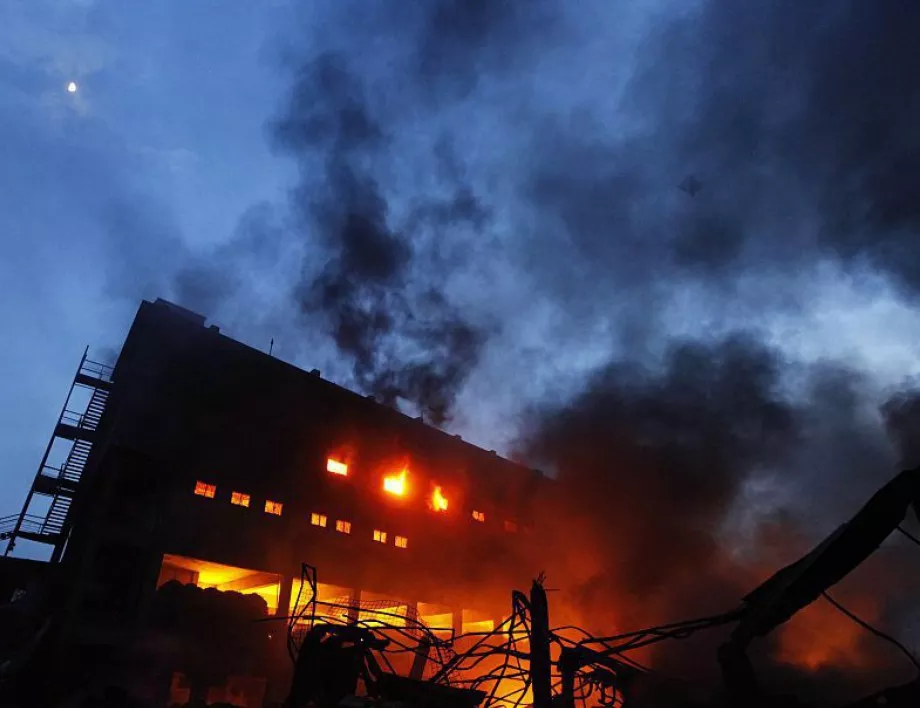 Експлозия и пожар във факултет в Белград 