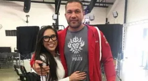 {{ otherArticle[0].article.title }}