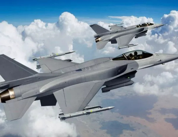 Два изтребителя F-16 са нарушили въздушното пространство на Гърция