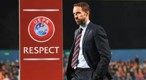 {{ otherArticle[0].article.title }}