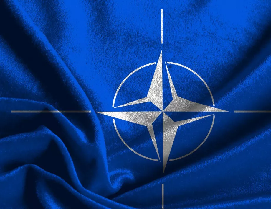 Германия: Нямаме сблъсък с Франция заради НАТО 
