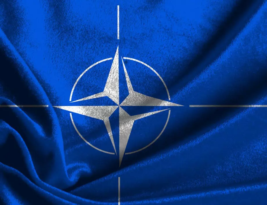 НАТО увеличава запасите от оръжия и силите в източната част на блока