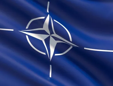 Министрите на отбраната от НАТО обсъждат ситуацията в Сирия 