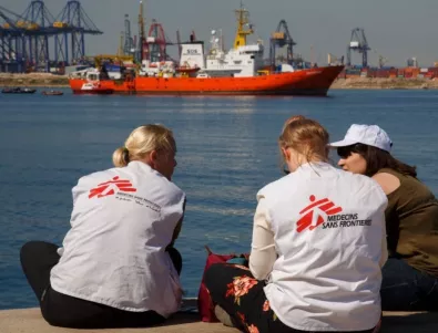 Спасиха стотици мигранти от кораб край бреговете на Италия
