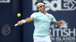 Федерер натупа Шаповалов и ще играе финал в Маями