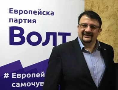Настимир Ананиев призова: Подписи за избори да се събират и по електронен път